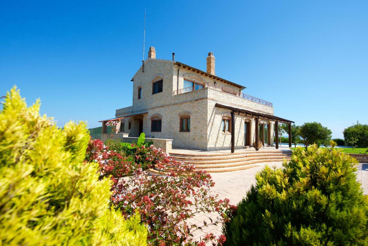 Villa Petrino Halikounas Exterior foto