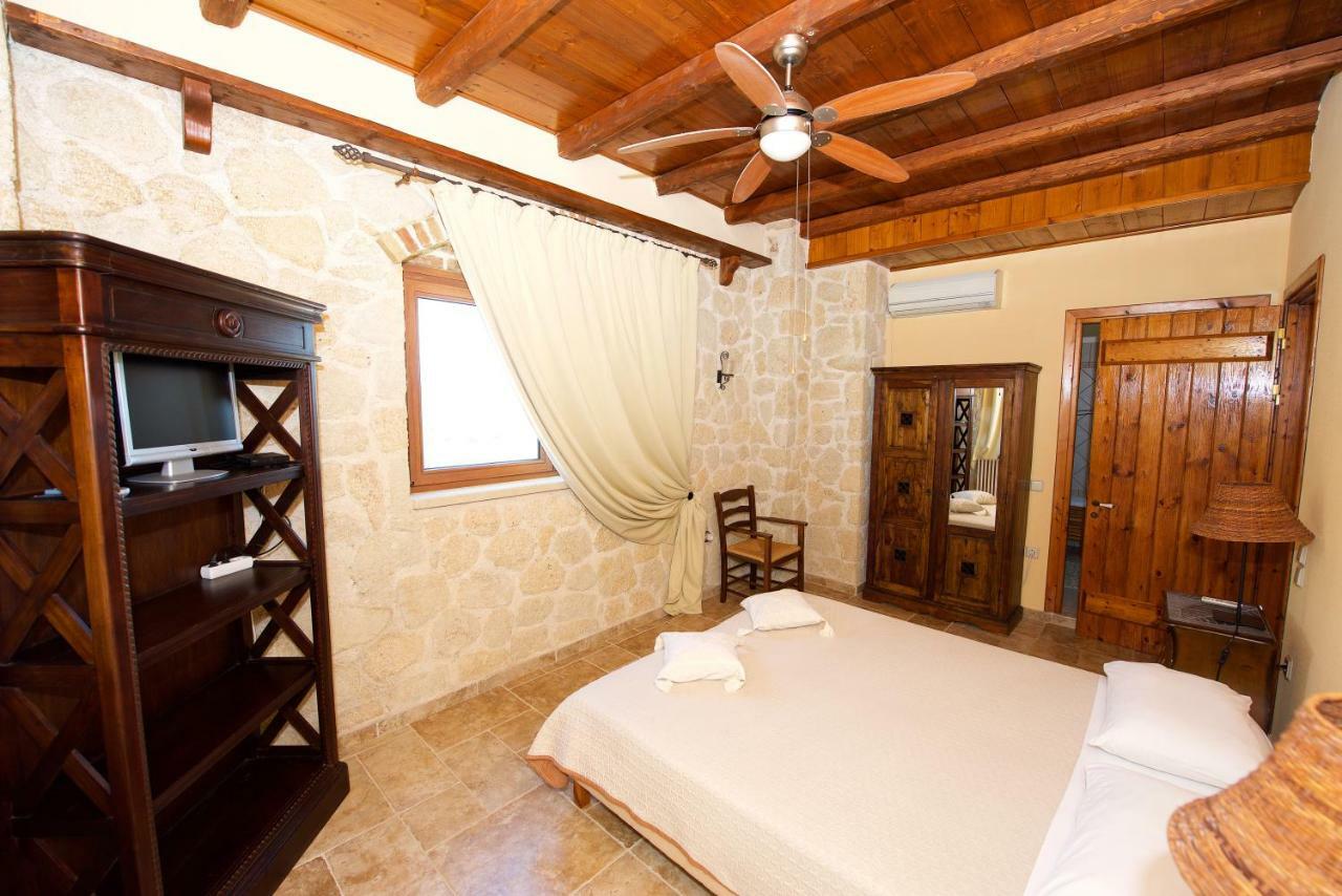 Villa Petrino Halikounas Exterior foto
